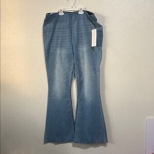 Tinseltown Light Blue Flare Jeans size women’s Jr. 15-17 plus size XL